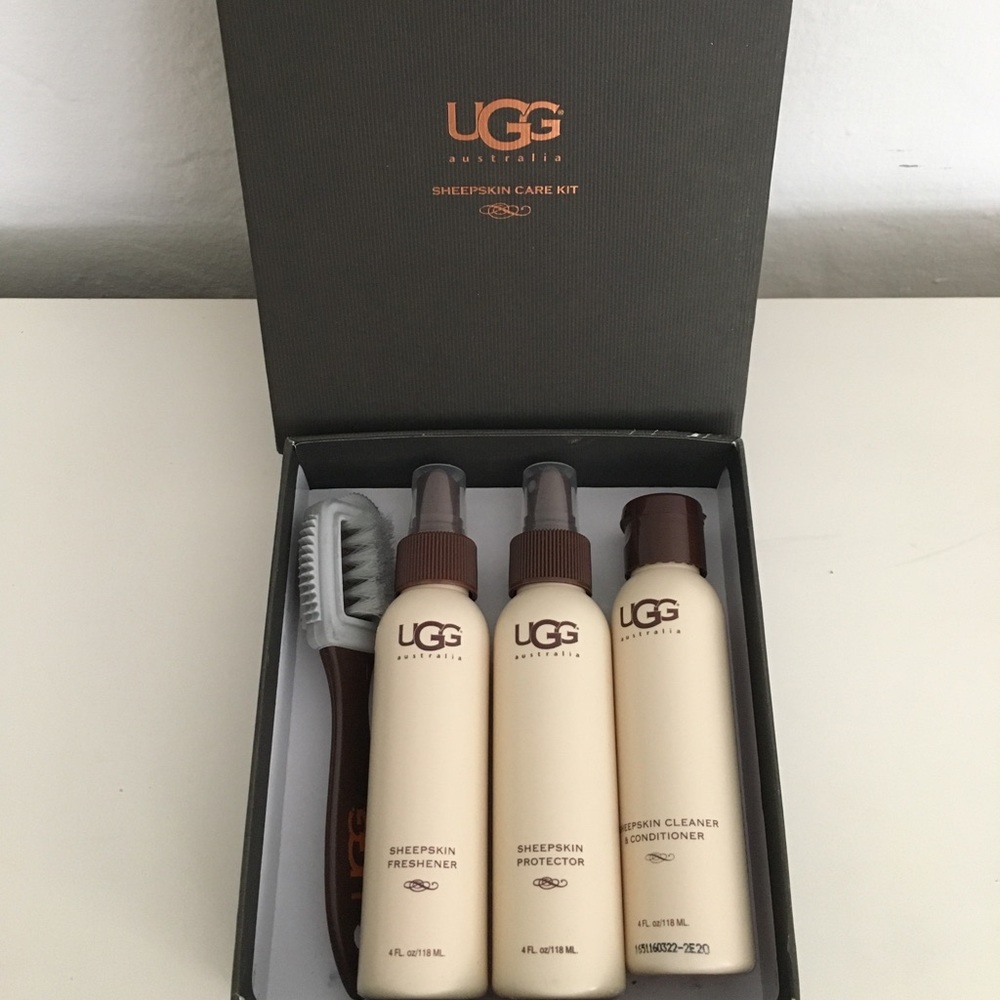 UGG Australia Sheepskin Care Kit, Clear.